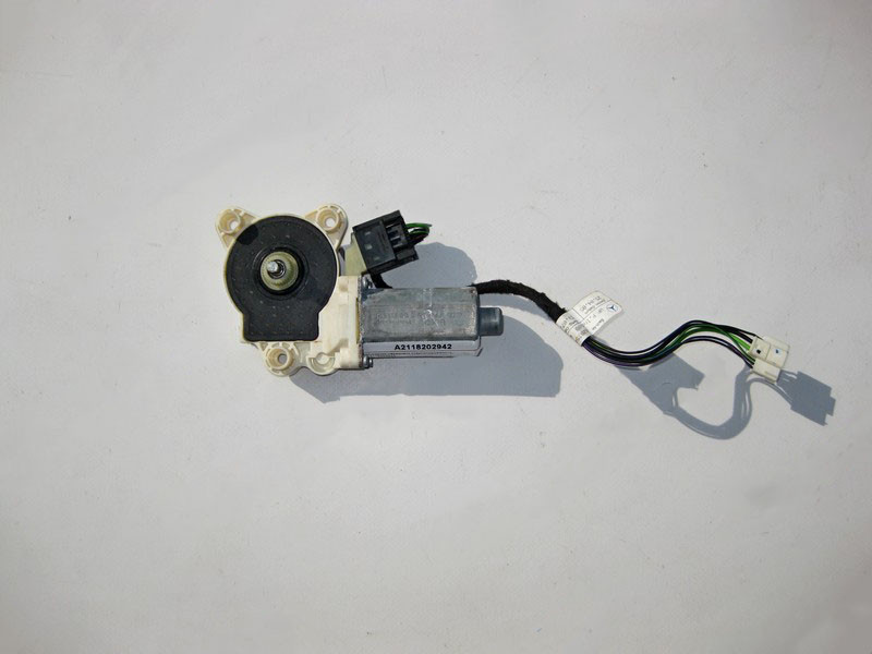 Mercedes-Benz  A2118202942 Моторчик переднього склопідйомника C-Class W203 S-Class W220 E-Class W211 CLC C203 Одеса - фото 2