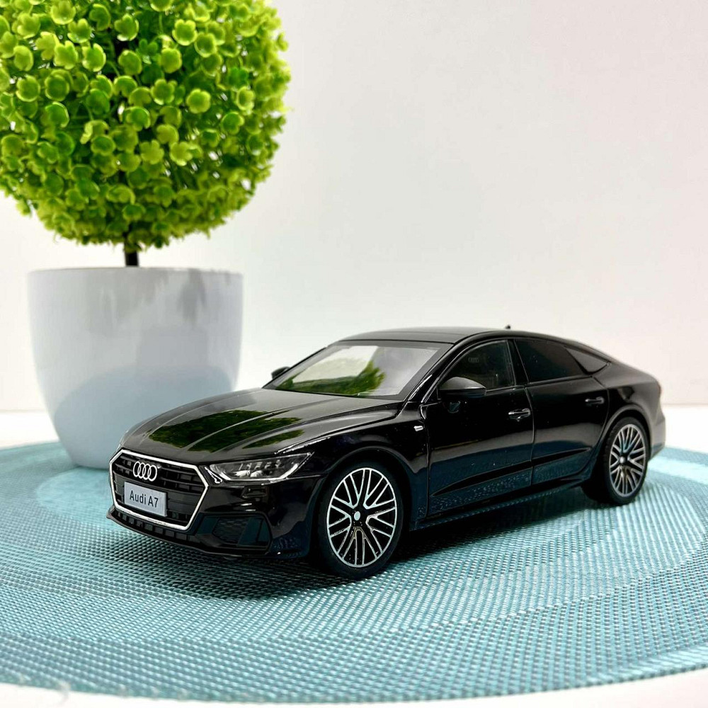 Машинка Audi А7 Авто Експерт металопластик 1:24 звук світло інерція Чорна (1904-17) Чернигов - изображение 1