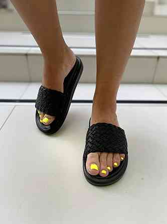 Seben Шльопанці жіночі зі штучної шкіри на плоскій підошві чорні Seben T115-1 р. 36-41 Коломия