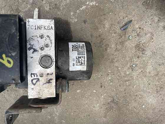 Оригінальний блок ABS для Hyundai Santa Fe 2012-2018 Київ