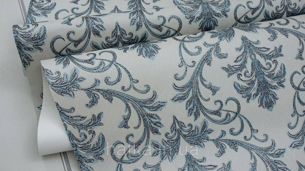 Шпалери метрові вінілові на флізеліні Sintra Classic класика вензелю завитки структурні блакитні срібло на сірому 445242 Київ - фото 4
