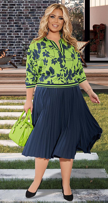 Блузка с юбкой плиссе большого размера (52) Киев - изображение 1