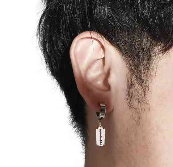 Сережки кільця сріблясті з підвіскою лезо чоловічі сережки кільця Київ