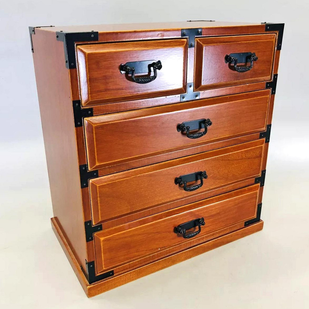 Комод тансу 