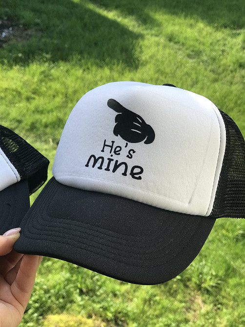 Парні кепки- тракери "I'm here/ He's mine". Чернівці - фото 3