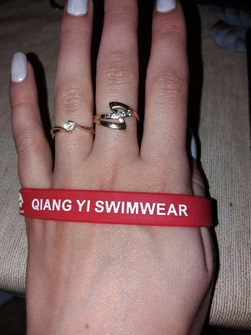 Силиконовый браслет на руку красный Киев - изображение 1