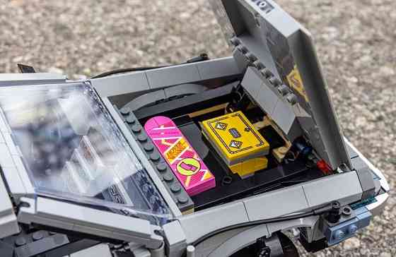 Конструктор DeLorean з фільму "Назад у майбутнє", 1872 Київ