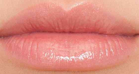 Увлажняющий блеск для губ Chanel Rouge Coco Gloss 722 Noce Moscata Славянск