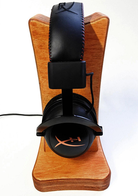 Стойка для наушников 