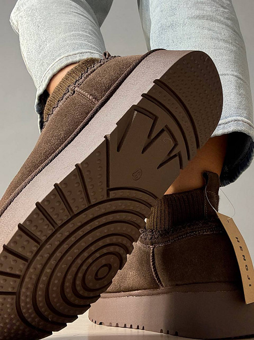 Уггі жіночі Hengji 90-7 з носком і вишивкою натуральна замша коричневі, 37, 24 см Київ - фото 4