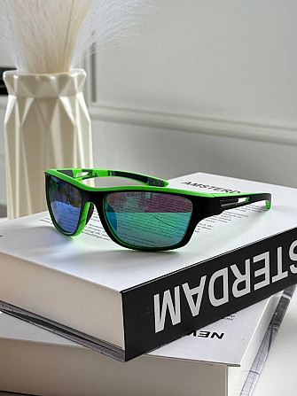Стильні Чоловічі спортивні окуляри POLARIZED з пластиковою оправою на середнє обличчя Київ - фото 6