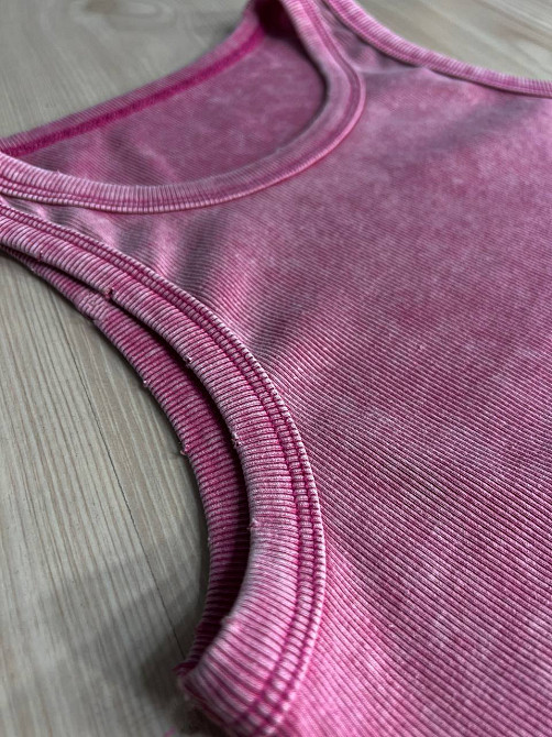Майка жіноча A-N 2733 варена тай-дай у рубчик з порізаними швами, рожевий, one size Київ - фото 11