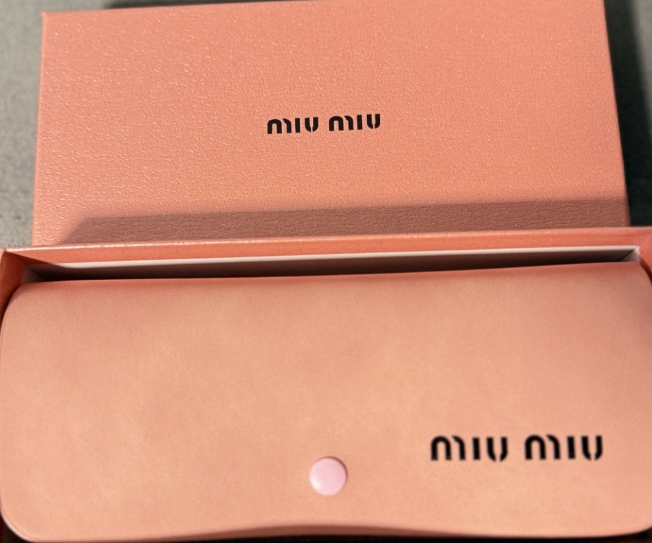 Сонцезахисні окуляри miu Київ - фото 1