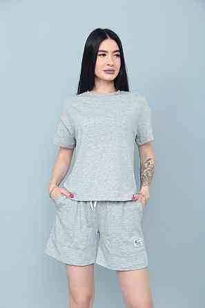 Трикотажный костюм с шортами 