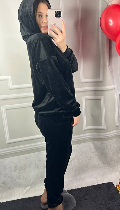 Женский велюровий костюм с капюшоном Черный XS Харьков - изображение 8