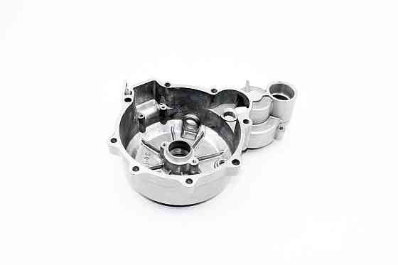 Кришка двигуна ліва CB Київ