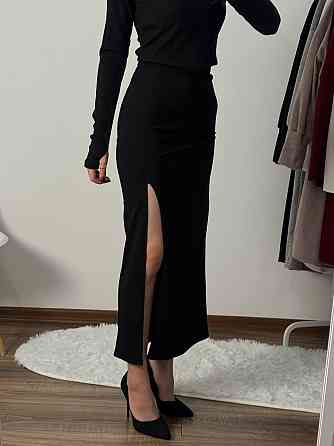 Жіноча базова максіспідниця з привабливим розрізом креп дайвінг 46/48 Одеса