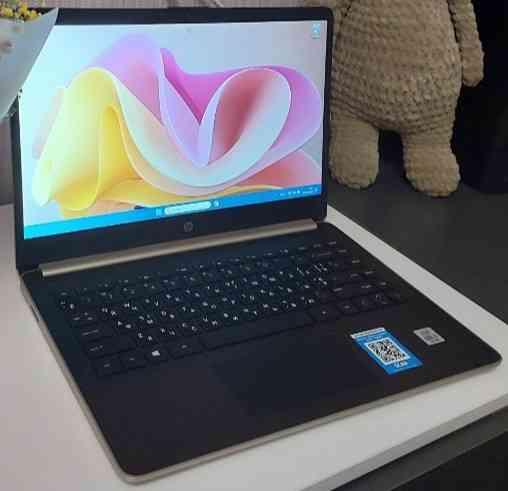 Ноутбук: HP , Мощный Intel Core i3 , 10 Gen SSD 256Gb. 8Gb. DDR4 UHD Киев