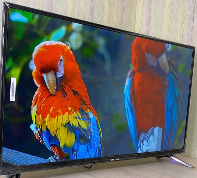 Телевизор: Samsung 45