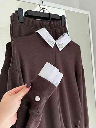 Женский деловой костюм с воротником и манжетами 46 - 48, шоколад Одесса