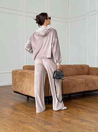 Женский повседневный костюм тройка: кофта, топ и брюки велюр Бежевый, 42/46 Одесса