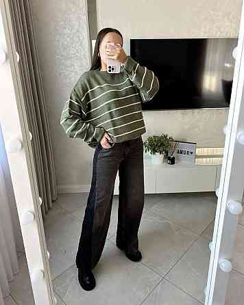 Жіночий затишний оверсайз светр в смужку машинна вʼязка Одеса