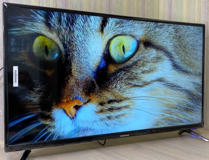 Телевізор: 45" Samsung 4K HDR, Smart TV, Wi-Fi, Android 13 Харків - фото 3