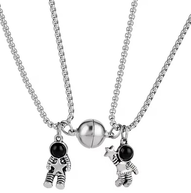Парні кулони космонавти магнітні на ланцюжку, підвіски для закоханих Київ - фото 1