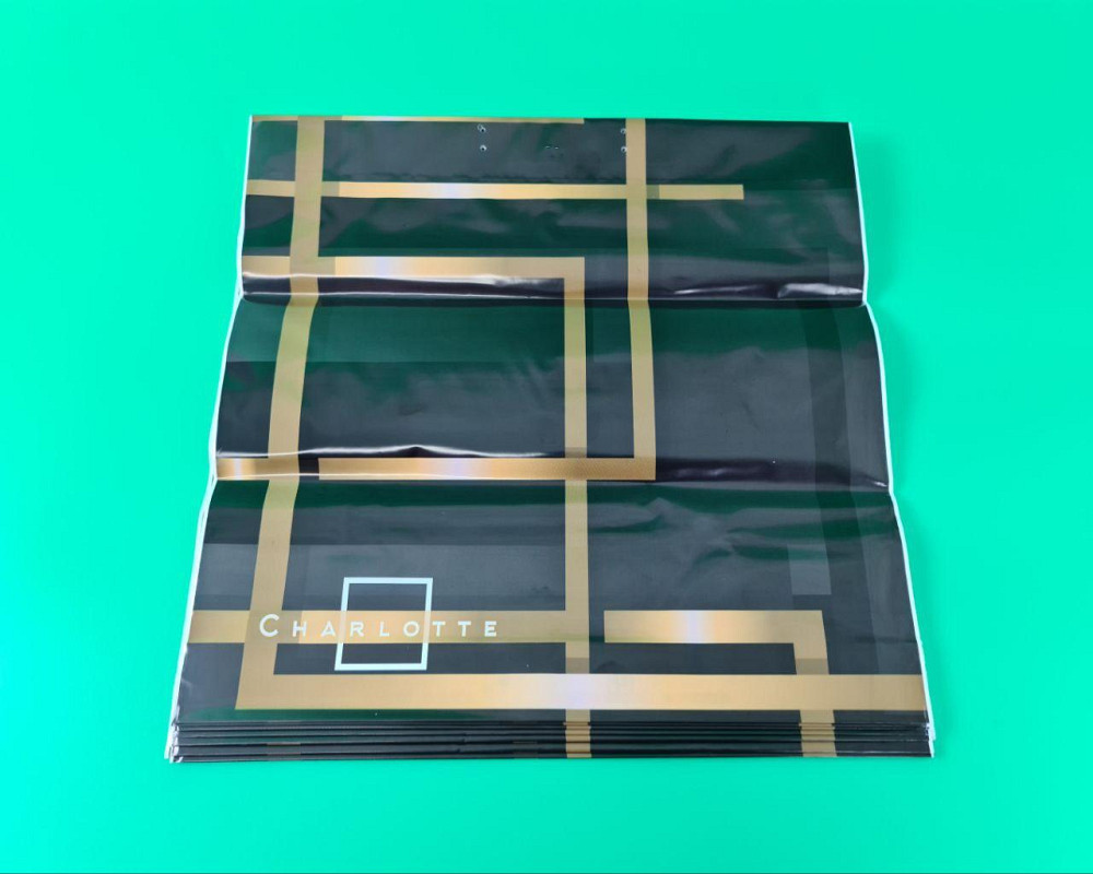 Полиэтиленовый пакет (40х40) с пластиковой ручкой