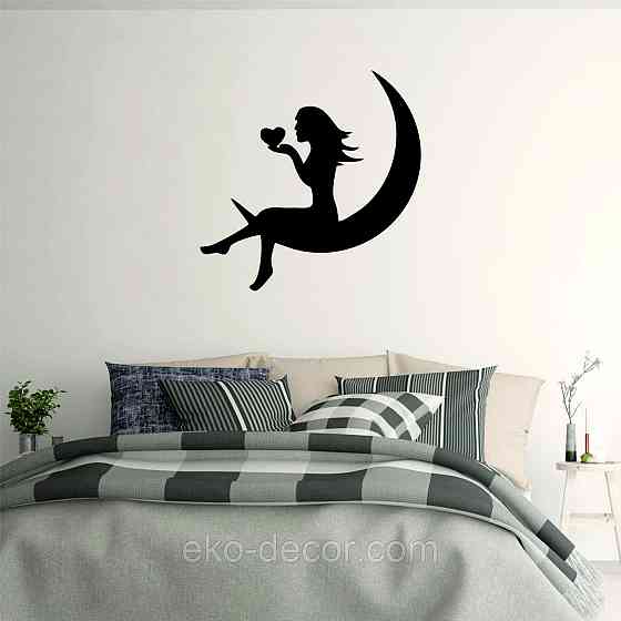 Декоративне настінне 3D Панно «Дівчина на місяць», Декор на стіну з об'ємом Київ