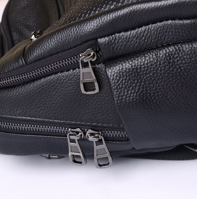 Рюкзак жіночий шкіряний з тисненням під рептилію 23х30х13, сумка наплічна для міста, чорна Київ - фото 9