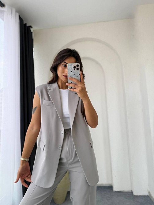 Жіночий базовий брючний костюм-двійка: жилет і штани креп костюмка Сірий, 50/52 Одеса - фото 3