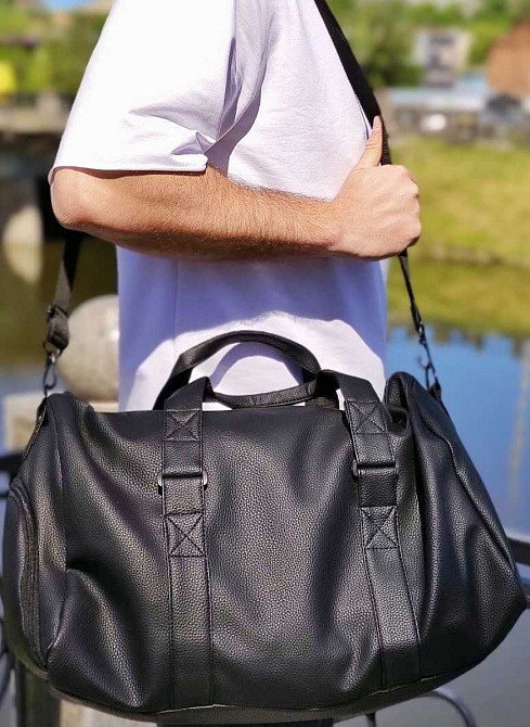 Спортивна сумка з відділенням для взуття чорного кольору 52*30*30 см. Харків - фото 5