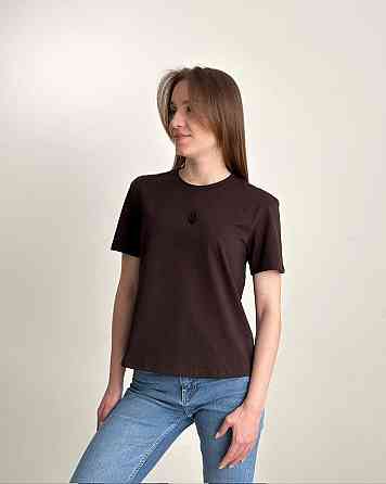 Шоколадная базовая женская футболка Pobedov Freedom. Хлопковая трендовая шоколадная женская футболка Киев