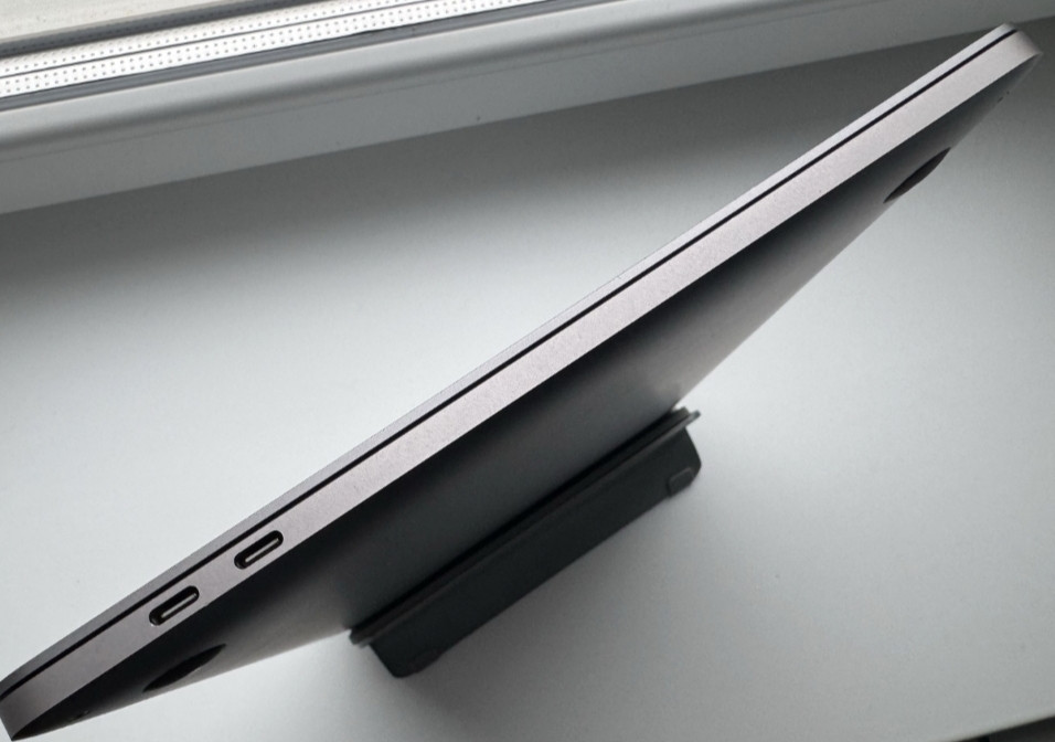 Ноутбук Apple MacBook Pro 13 (2019) i5/ 1.4/8Gb / 128Gb. 95% Київ - фото 1