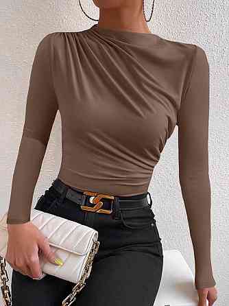 Женский базовый лонгслив с драпировкой микродайвинг Мокко, 42/44 Одесса