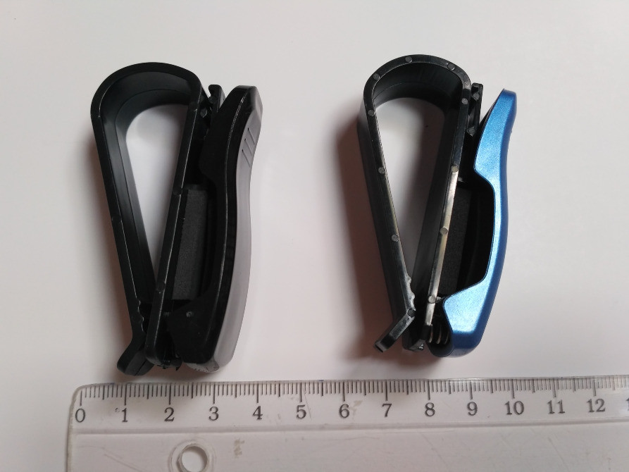 Держатель очков и пластиковых карточек на козырьке Киев - изображение 3