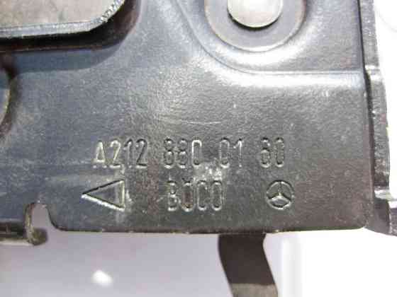Mercedes-Benz  A2128800160 Замок капота бічний нижній C-Class W204 E-Class W212 C207 CLS C218 Одесса