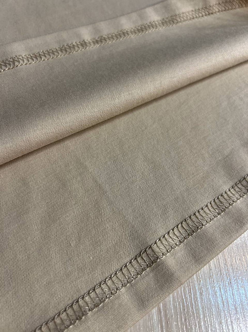 Футболка жіноча A-N 26001 базова однотонна з невеликою вишивкою ведмедик попереду середня довжина one size, бежевий, one size Київ - фото 15