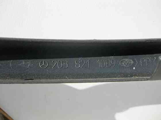 Mercedes-Benz  A2038211089 Накладка правої петлі кришки багажника C-Class W203 Одеса