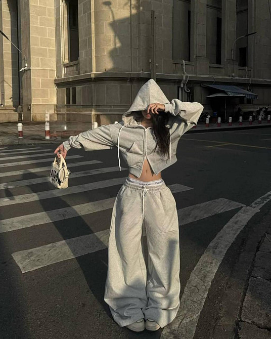 Женский стильный костюм двойка: кофта и штаны оверсайз кроя двунитка Одесса - изображение 7