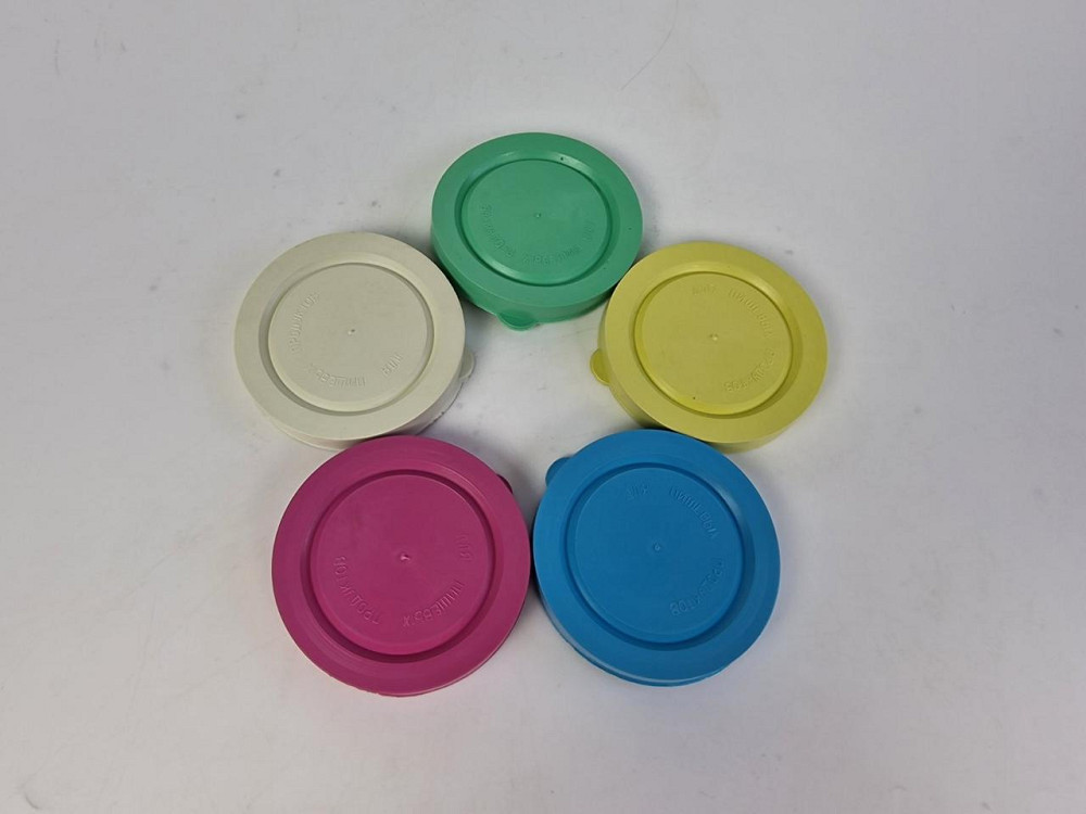 Крышка Цветная пластмасовая для холодного 1 шт Харьков - изображение 1