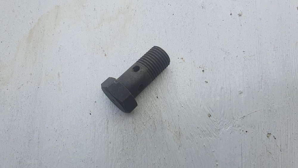 Болт-штуцер М14х1.5. Длина 38 мм. СССР. Харьков - изображение 1