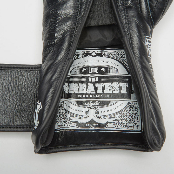 Боксерські рукавиці Leone GN111 THE GREATEST Black 18 унцій (бинти 4 м. в комплекті) Кам'янське - фото 7