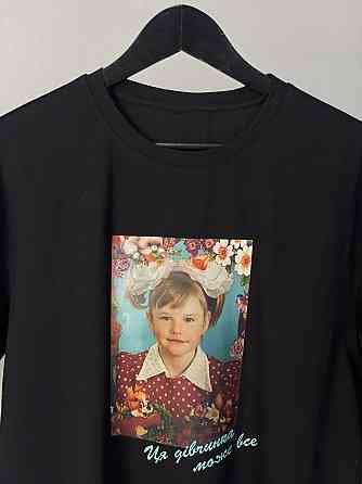 Футболка оверсайз з індивідуальним фото та написом «Ета дівчинка може все» XL, Чорний Чернівці
