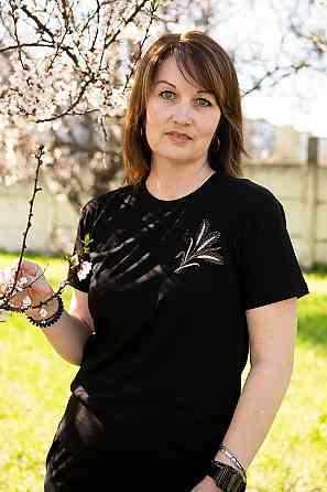 Футболка жіноча з вишивкою, чорна, біла 95% бавовна топ Київ