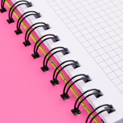 Блокнот Yes А5 80 листов на спирали с резинкой Hey Helly клетка (151837) Винница - изображение 3