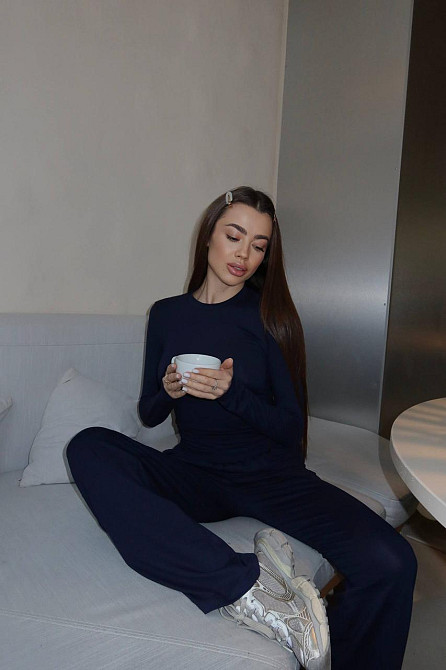 Женский базовый костюм двойка из мягкой вискозы Темно-синий, 44/46 Одесса - изображение 7