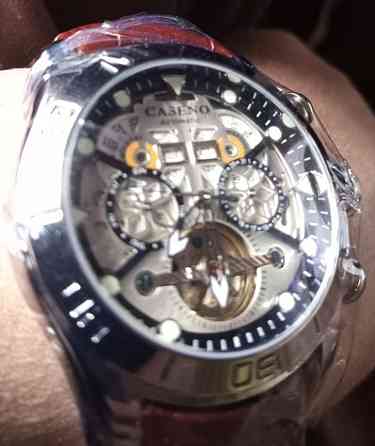 Механические брендовые часы с автоподзаводом. Харьков