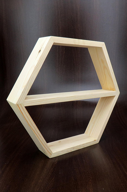 Настенная полка 